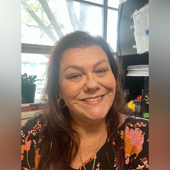 Meet your Posher, Sherry - Picture 2 of 2